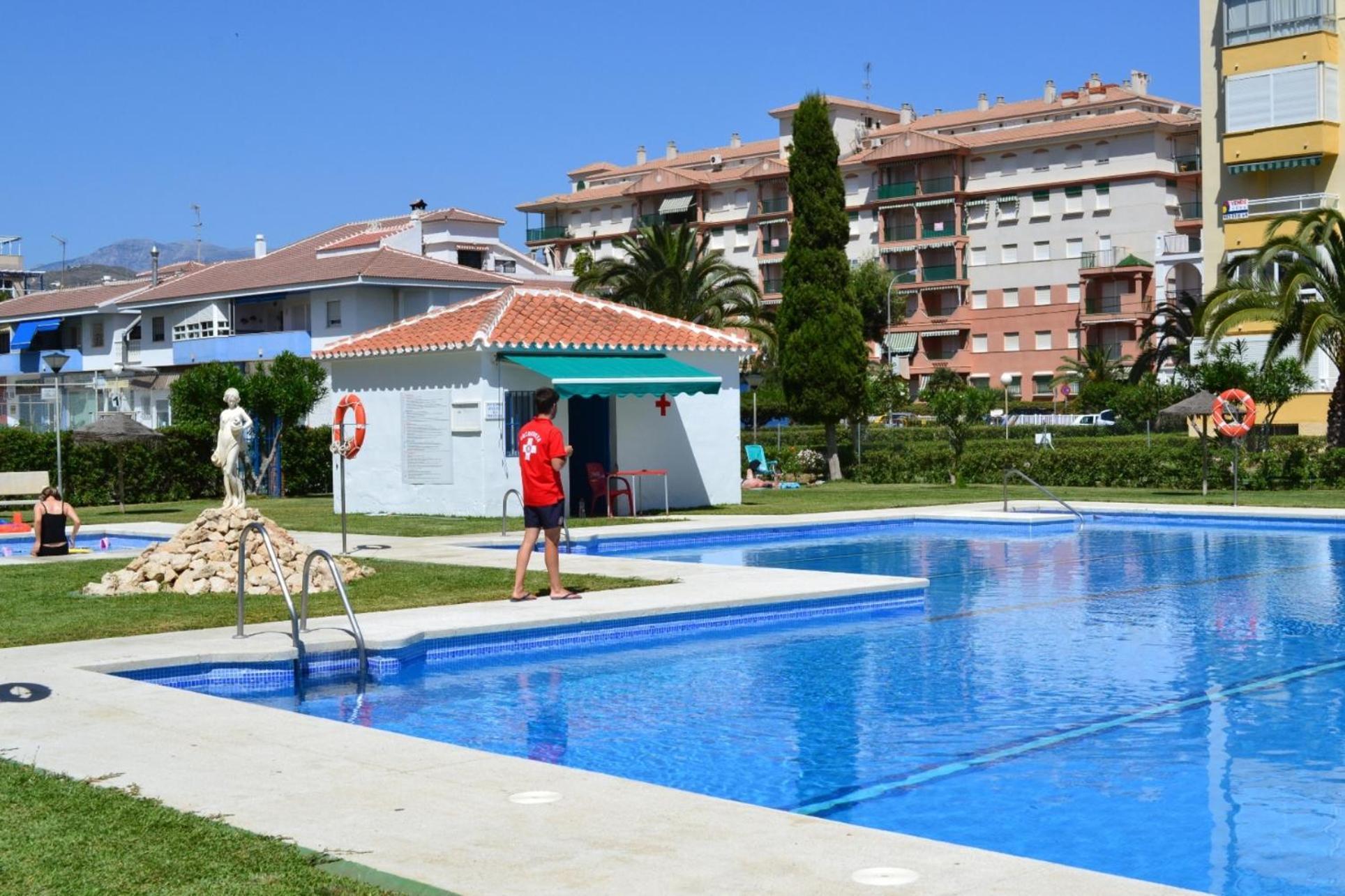 Spacious 1 Bedroom Apartment, Beach Front, Torrox Costa Exterior foto